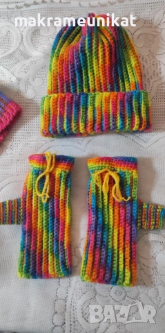 Комплект, лот шапка, ръкавици без пръсти, и лента за глава, нов, ръчно плетиво , снимка 9 - Шапки - 52865882