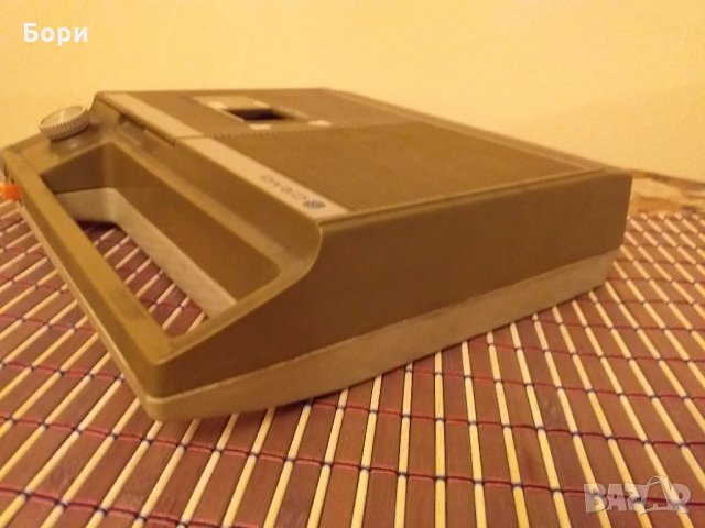 CRAIG 2801 Los Angeles California, снимка 2 - Радиокасетофони, транзистори - 28145451