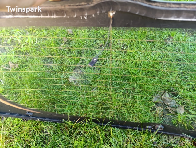 Задно стъкло Форд Фиеста, снимка 4 - Части - 52816658