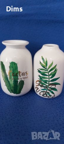 Порцеланова Ваза Бяла с кактуси и палми, снимка 3 - Вази - 38486568