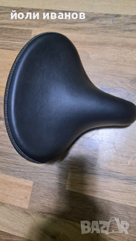 Седалка широка нова, снимка 1