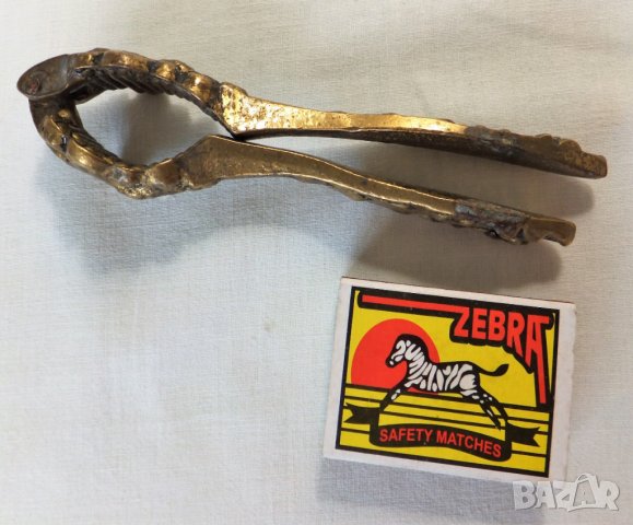 Стара орехотрошачка,лешникотрошачка, снимка 2 - Антикварни и старинни предмети - 26803459