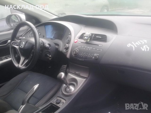 Honda Civic 1.4i 2008 г., снимка 3 - Автомобили и джипове - 32770663