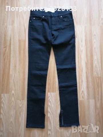 Оригинални дънки VALENTINO , снимка 2 - Дънки - 26507673