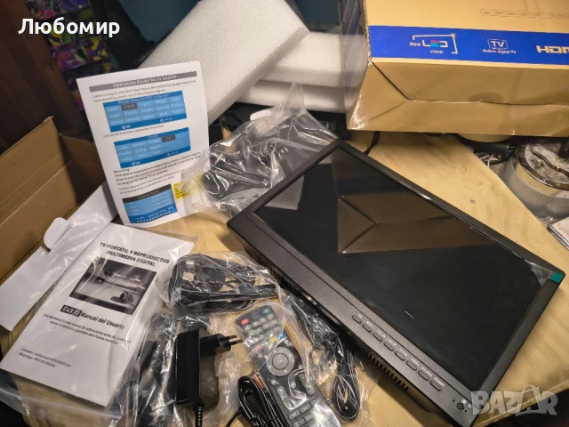 14-инчов малък кухненски телевизор с плосък екран с ATSC тунер/USB/HDMI/AV/VGA, вградена стойка

, снимка 3 - Телевизори - 50737944