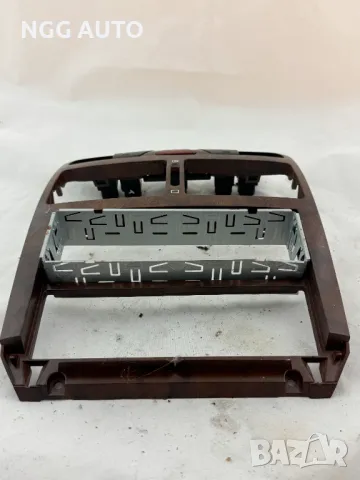 Средна Конзола, Централна Конзола за Пежо, Peugeot 307, снимка 2 - Части - 49827523