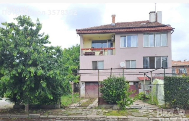 3 Етажа +727кв.двор