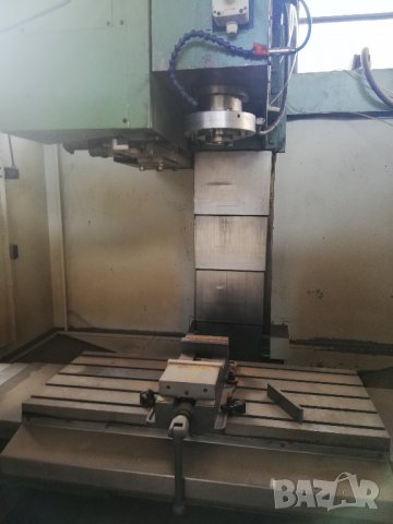 Център машина TRAUB TVC 400 P, снимка 4 - Други машини и части - 34608591