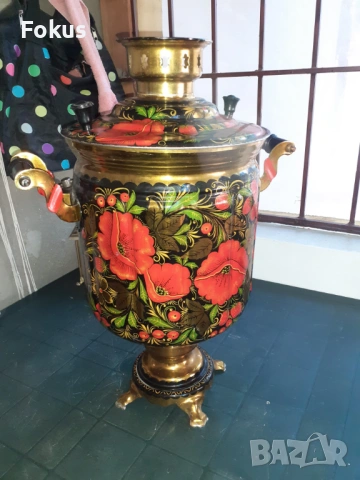 Невероятен голям руски рисуван самовар чайник, снимка 3 - Антикварни и старинни предмети - 53296956