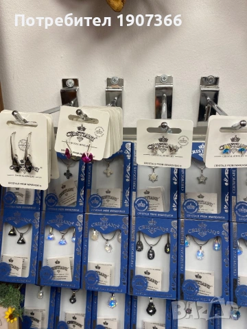 Swarovski - Оригинал Австрия, снимка 7 - Колиета, медальони, синджири - 53192372