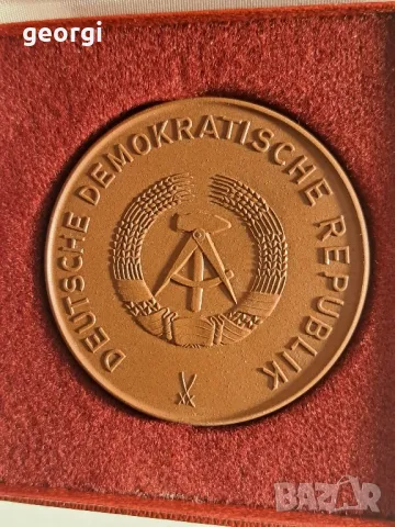 порцеланов медал ГДР Meissen 