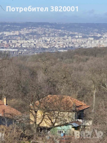 ПАРЦЕЛ 1085 М² С ВИЛА, ПАРТИДИ ТОК И ВОДА, БЕЗ КОМИСИОНА, снимка 2 - Къщи - 51257662