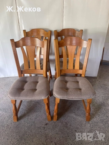 Четири дъбови стола