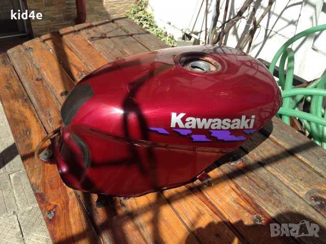 Резервоар и седалка за от Кавазаки Kawasaki GPZ Пловдив, снимка 4 - Части - 32496015