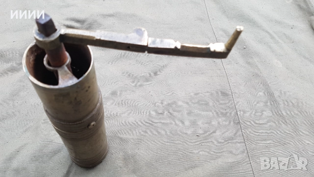 Бронзова мелница мелничка 4, снимка 2 - Антикварни и старинни предмети - 51882512