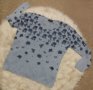 Светлосиня блуза на тъмносини цветчета с камъчета по тях, снимка 1 - Блузи с дълъг ръкав и пуловери - 43623505