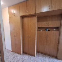 Продавам гардероб, снимка 4 - Гардероби - 44013684