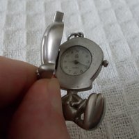 Часовник ключодържател Патето Яки, снимка 3 - Други ценни предмети - 28520421