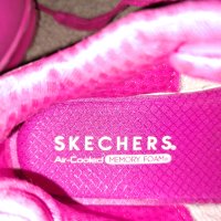 Skechers Маратонки за Момиче 30, снимка 4 - Детски обувки - 42948413