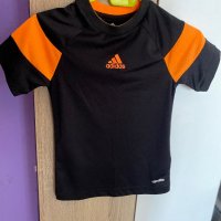 Тениска adidas , снимка 1 - Детски тениски и потници - 38400503