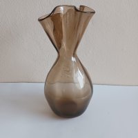 Стилна ваза от кафяво стъкло, снимка 2 - Вази - 43152316