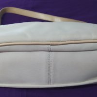 Roccobarocco® (RB) чанта – канвас, дръжка и детайли от естествена кожа , снимка 3 - Чанти - 32462032