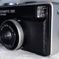 Камера Agfamatic 200 Sensor с калъф. 1972, снимка 12 - Камери - 40867353