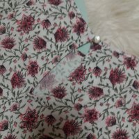 Бяла блуза/риза на ситни розови цветчета с късо ръкавче , снимка 6 - Тениски - 43068719