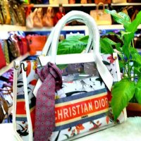 Дамска чанта Christian Dior код 943, снимка 1 - Чанти - 33324527