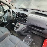 Peugeot Partner / Пежо Партнер 1.6i 2010 г., снимка 5 - Автомобили и джипове - 32765491