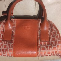 Tomy Hifinger дамска оригинална кожена чанта, снимка 4 - Чанти - 43096116