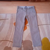 Оригинален Мъжки панталон HUGO BOSS раэмер L 52 , снимка 3 - Панталони - 37973651
