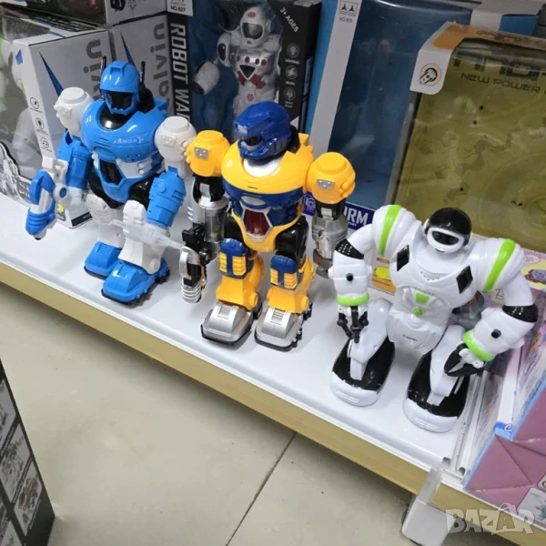 Интерактивна играчка робот Андроид – Светлини, звуци и екшън, снимка 1