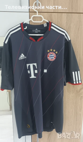 Оригинална футболна тениска Bayern Munchen 2010/2011 трети екип Adidas P95826 Байерн Мюнхен, снимка 1