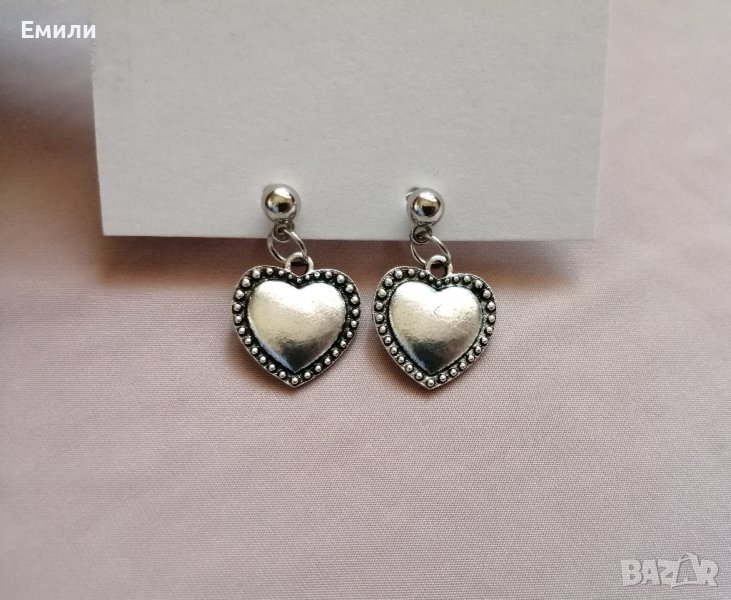 Дамски обеци с висулки сърца в сребрист цвят, снимка 1
