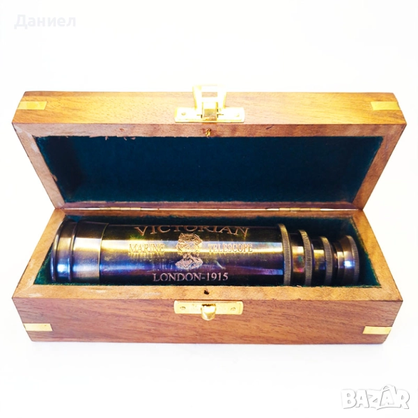 Далекоглед бронзов с античен дизайн в дървена кутия, снимка 1