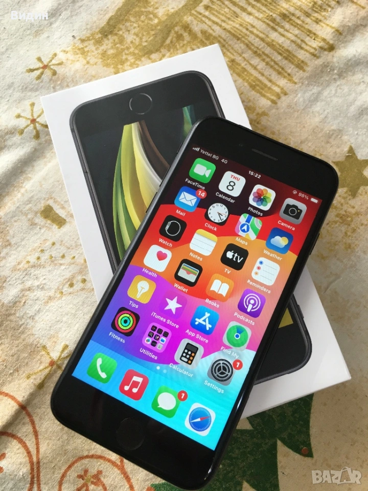 iPhone SE 2020, снимка 1