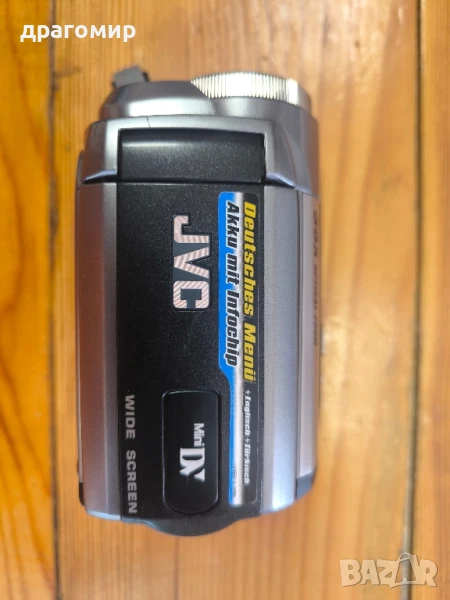 JVC GR-D825E видеокамера Mini DV , снимка 1