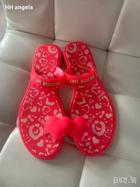 Love Moschino чисто нови цикламени летни чехли, снимка 1