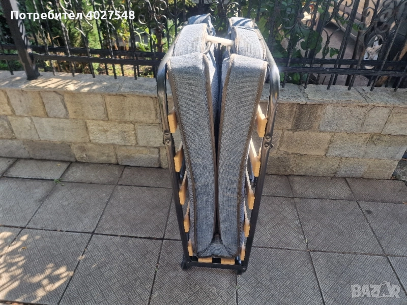 Сгъваемо походно легло с матрак, снимка 1