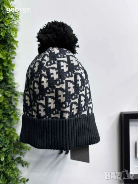 Зимна шапка Dior - нова, снимка 1