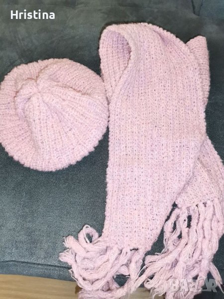 Ръчно плетени шал и шапка , снимка 1