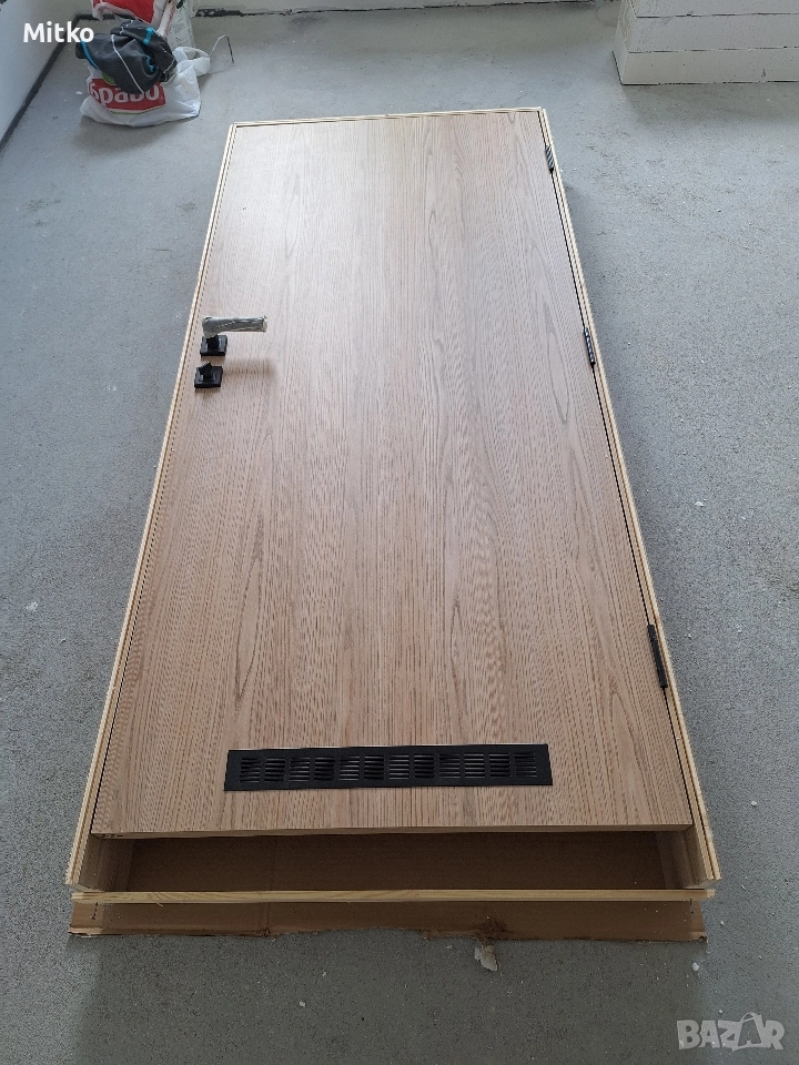 Интериорна Нова врата масивна дървесина естествен фурнир, снимка 1