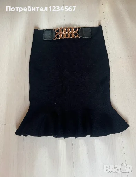 Дамска пола със стегнат силует🤩, снимка 1