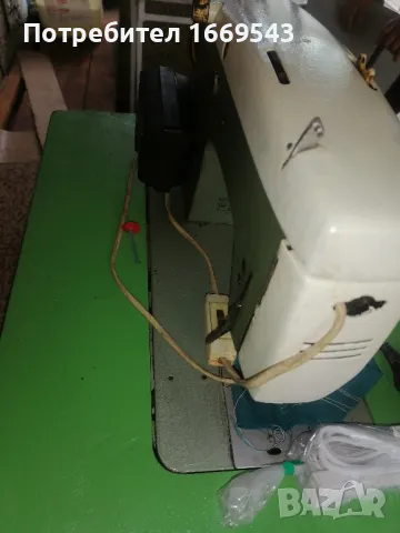 немска ретро шевна машина-Naumann, снимка 10 - Шевни машини - 49996650