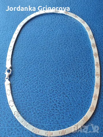 Сребърно, плоско колие