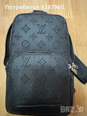 Чанта през рамо L Vuitton