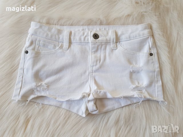Бели дънкови панталони размер С, снимка 7 - Къси панталони и бермуди - 26311846