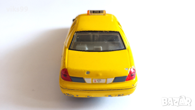 Amercom New York City Taxi Ford Crown Victoria 1992, снимка 4 - Колекции - 44879301