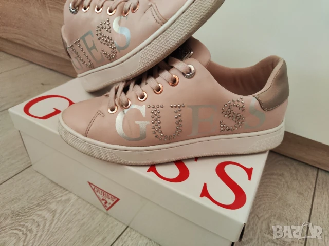 Оригинални маратонки кецове Guess В отлично състояние. 36 номер. С кутията. , снимка 4 - Кецове - 50924749